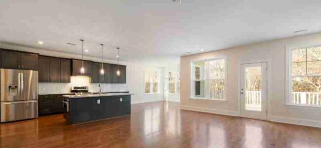 Bright and spacious kitchen with modern design and wooden flooring, perfect for contemporary homes., tags: holzböden - pexel